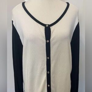 White House Black Market Black and White Button Down Cardigan XL NWT